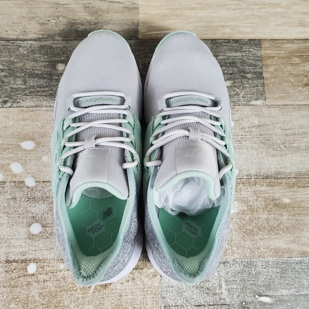 New Balance Fresh Foam Roav Womens Golf Cleats Sz 7.5 Gray Mint Spikeless Shoe